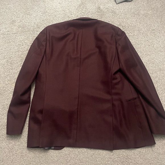 Ralph Lauren Men’s Blazer. Color: Burgundy Size: 40L - Picture 9 of 9